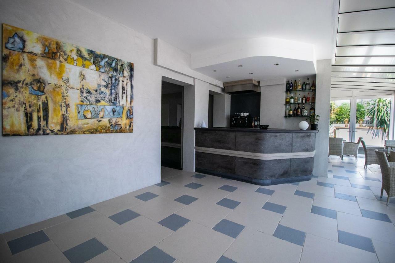 Hotel B&B Sole Senigallia Exteriör bild