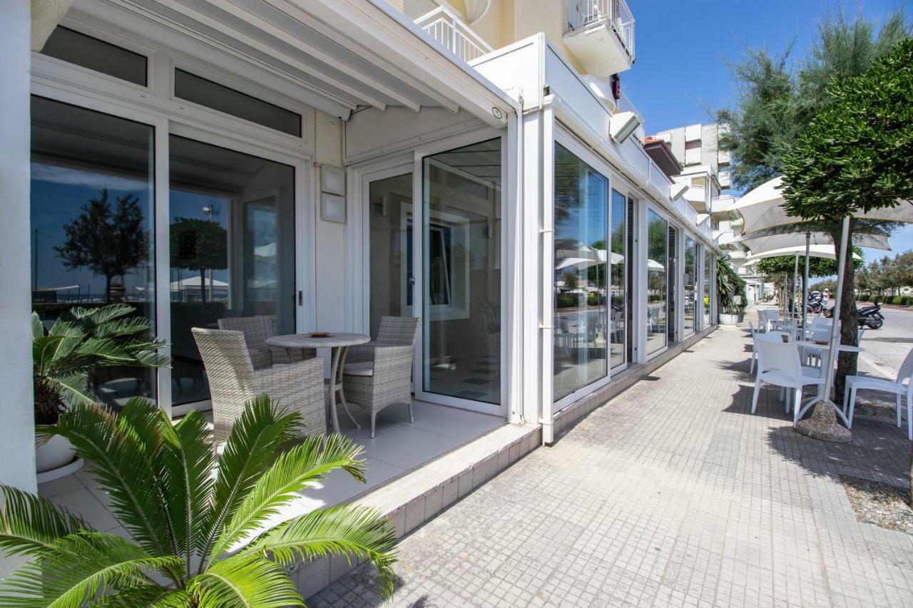Hotel B&B Sole Senigallia Exteriör bild